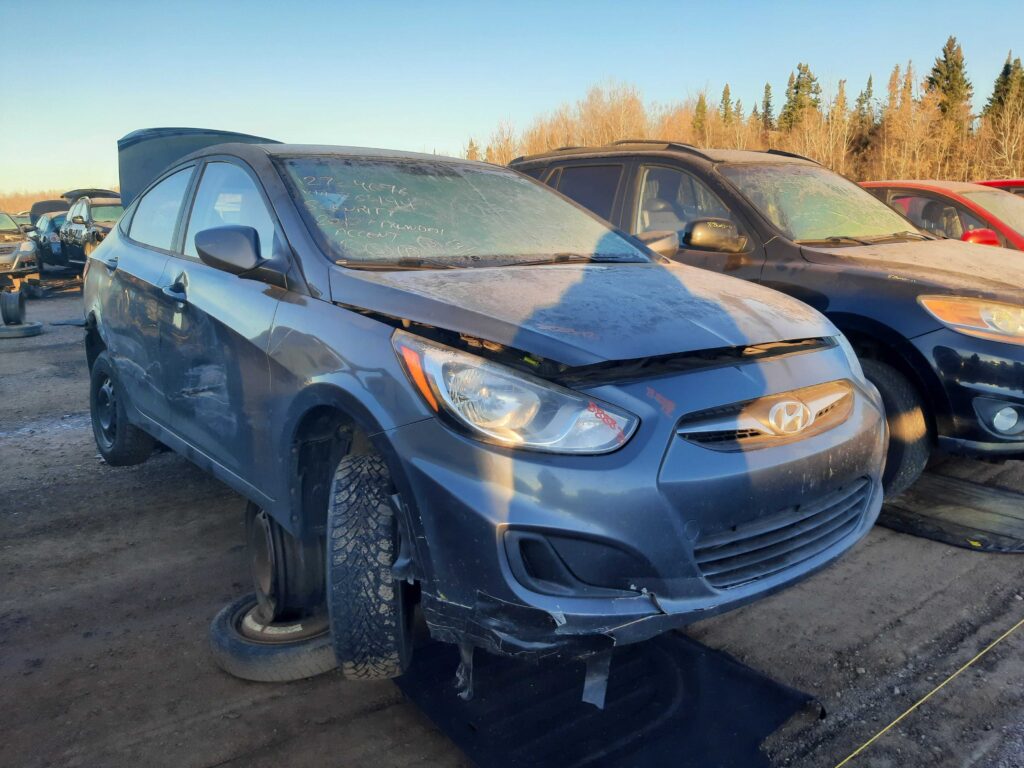 HYUNDAI ACCENT 2012