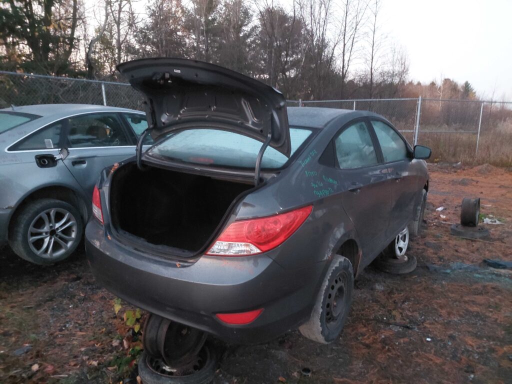 HYUNDAI ACCENT 2012