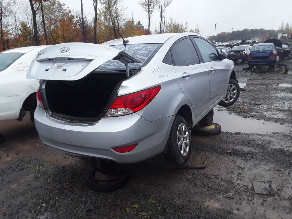 HYUNDAI ACCENT 2013
