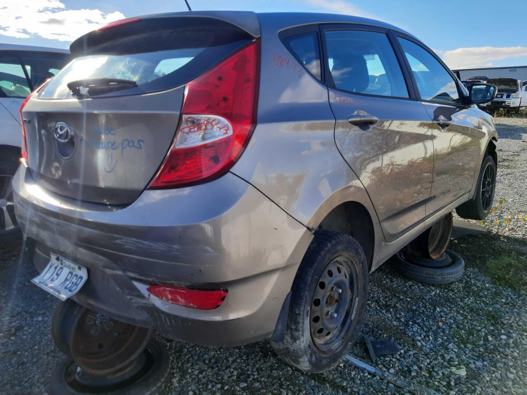 HYUNDAI ACCENT 2013