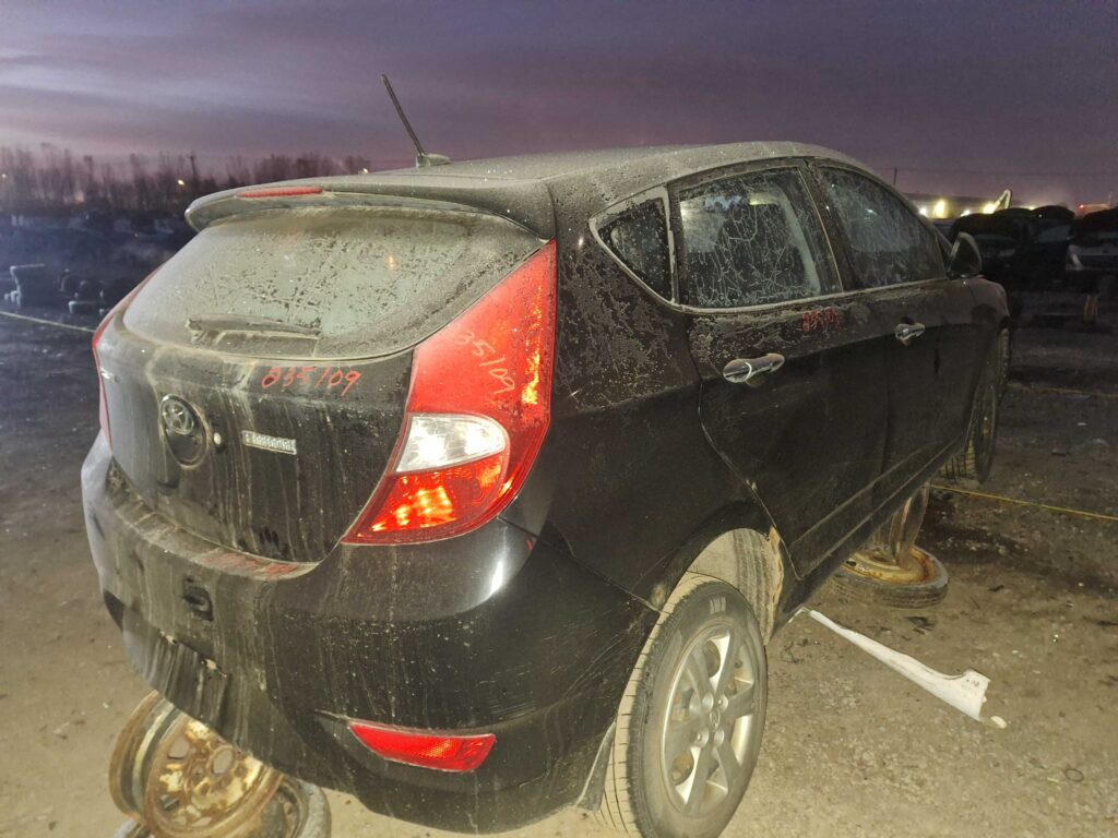 HYUNDAI ACCENT 2015