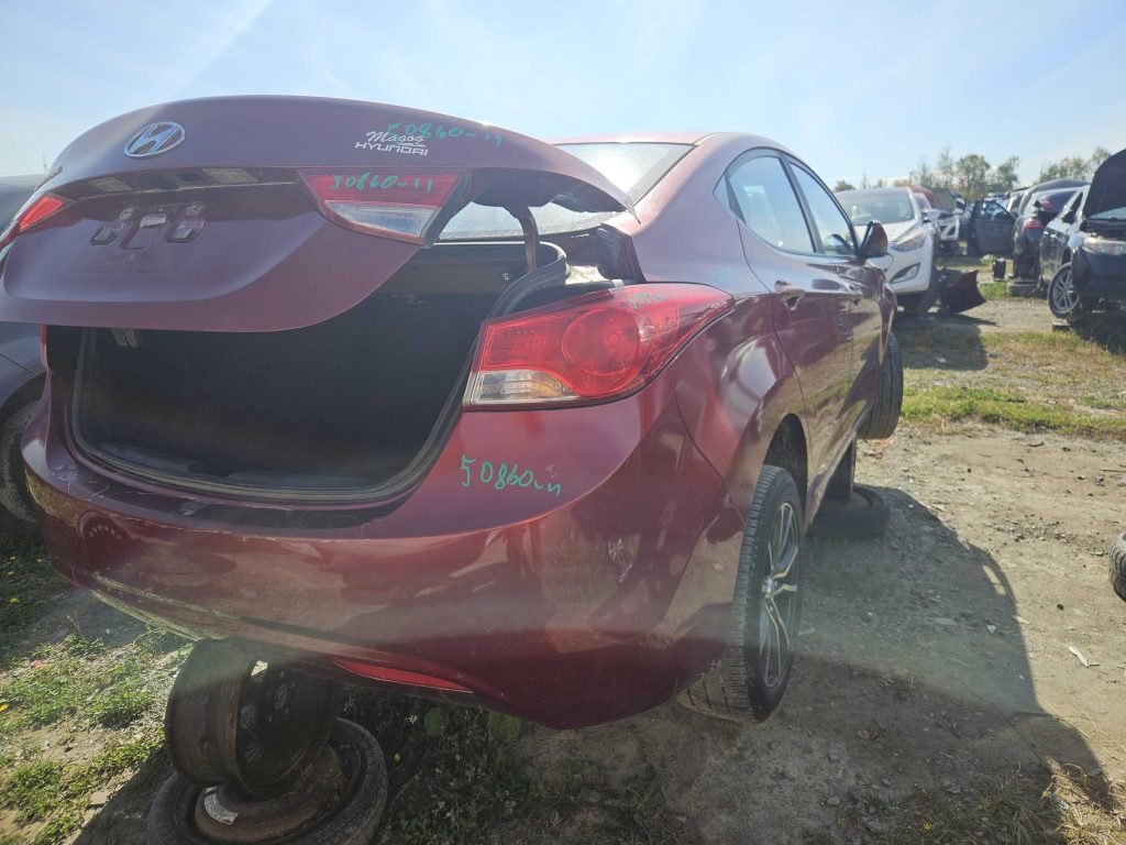 HYUNDAI ELANTRA 2011