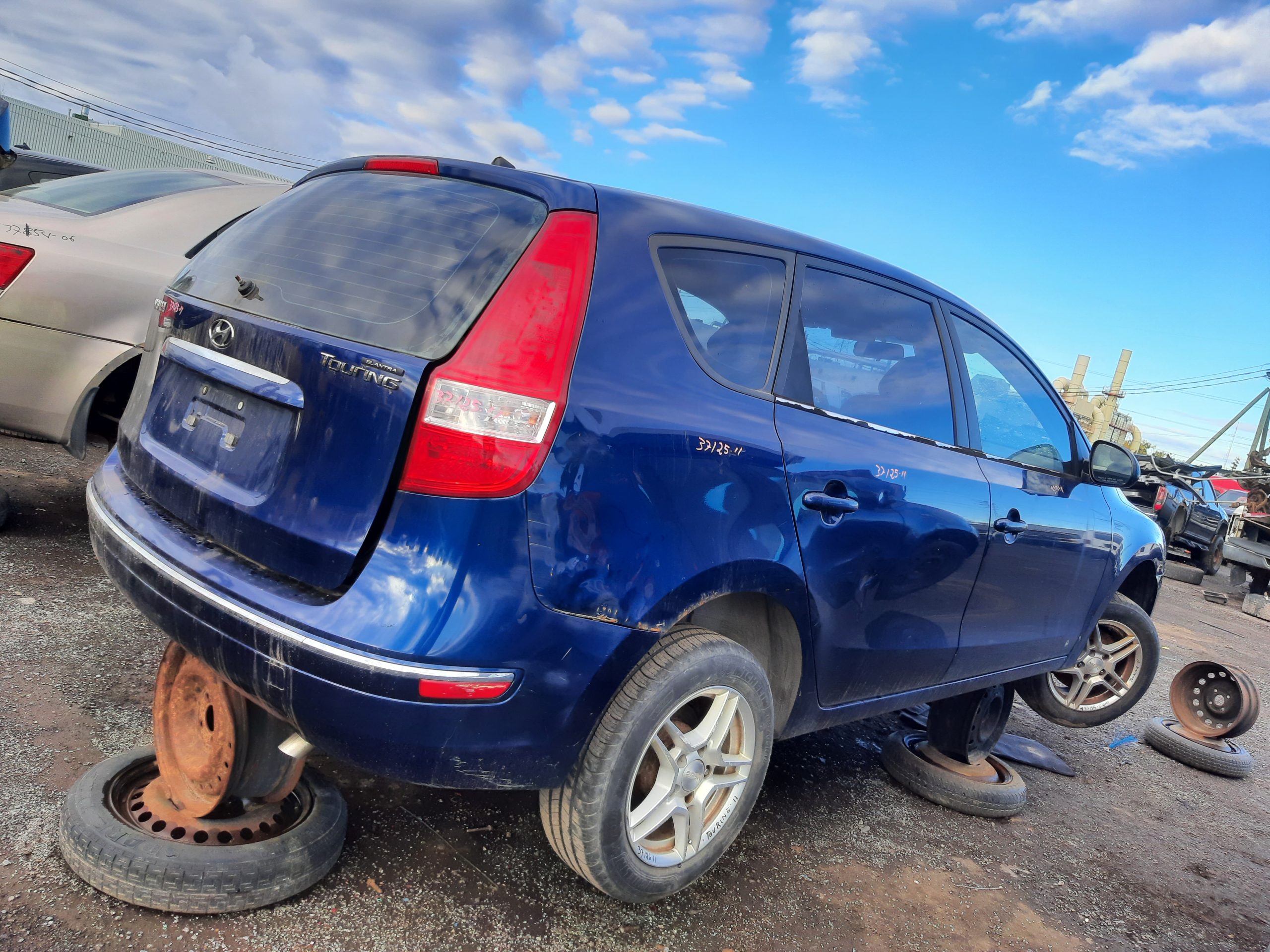 HYUNDAI ELANTRA 2011