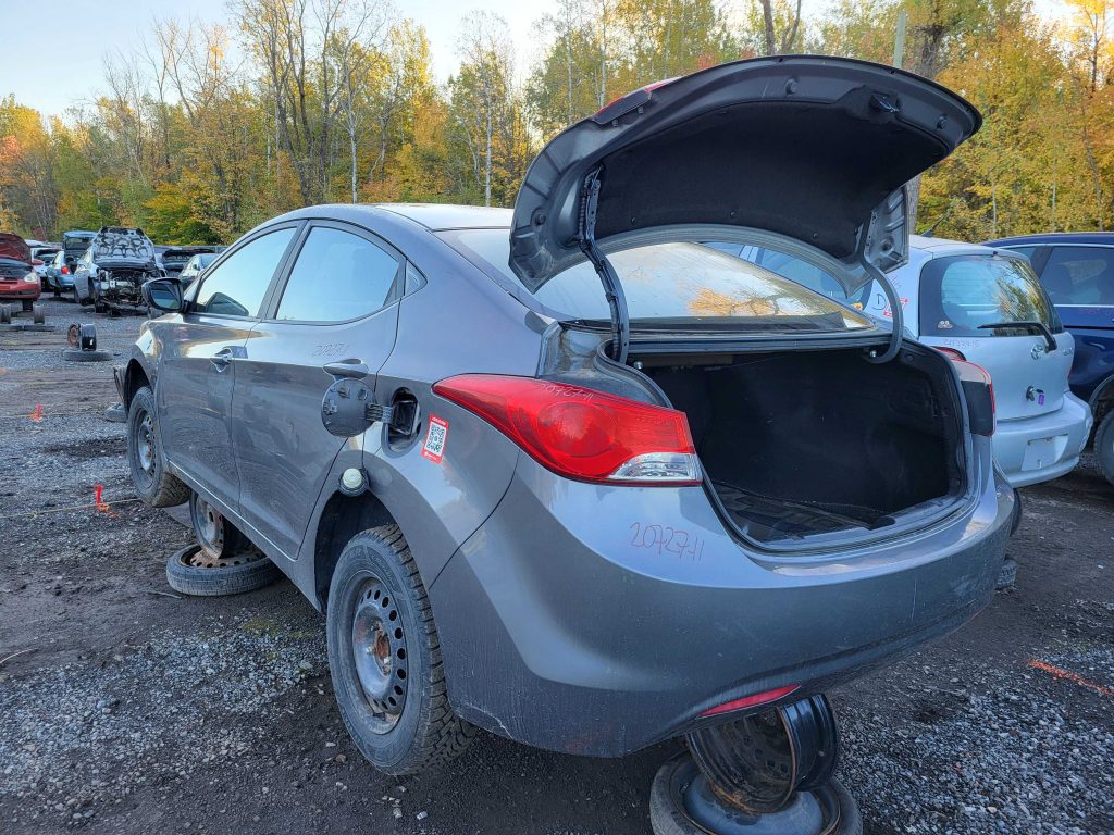 HYUNDAI ELANTRA 2011