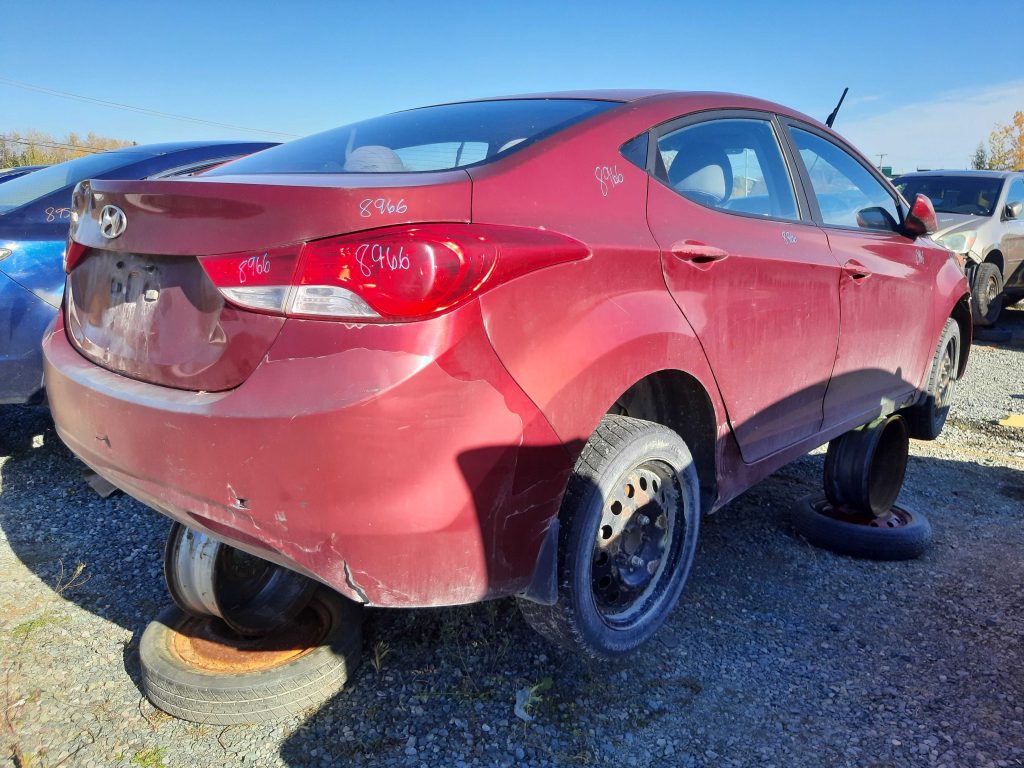 HYUNDAI ELANTRA 2011