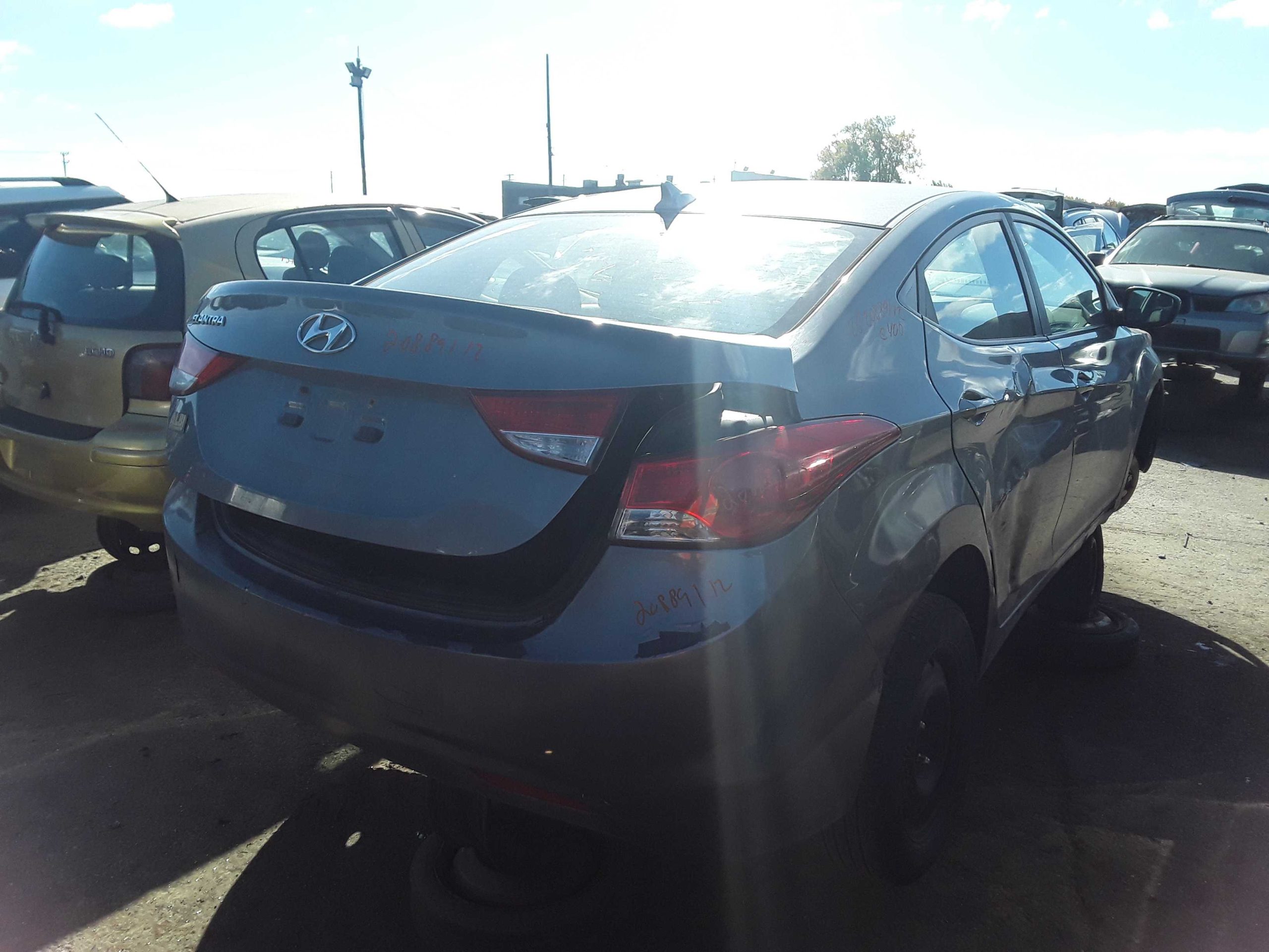 HYUNDAI ELANTRA 2012