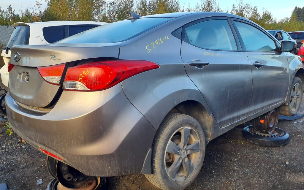HYUNDAI ELANTRA 2012