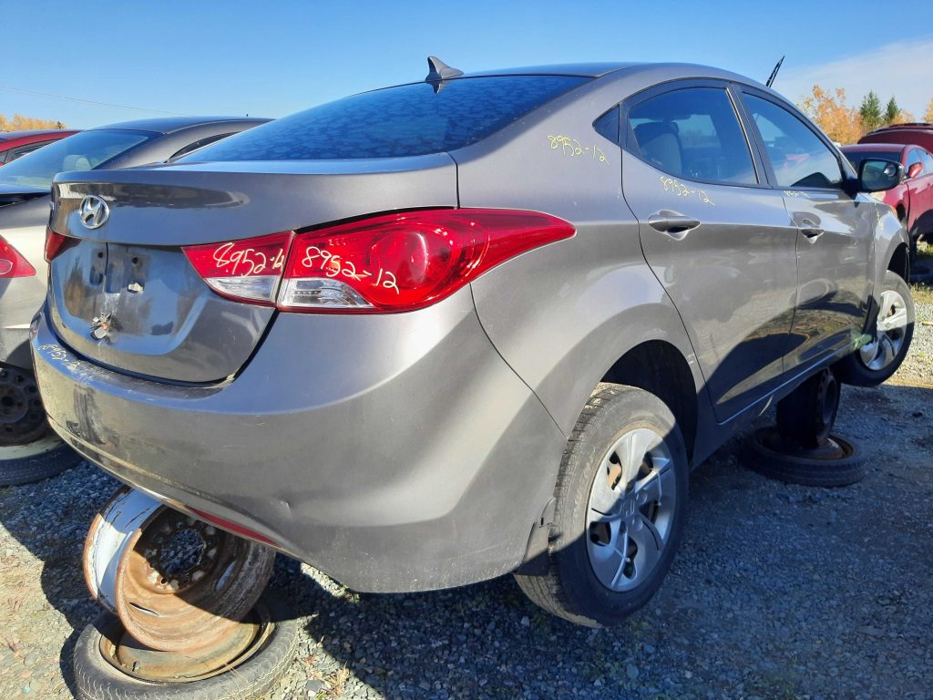 HYUNDAI ELANTRA 2012