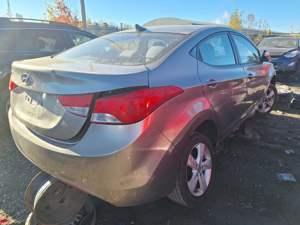 HYUNDAI ELANTRA 2012