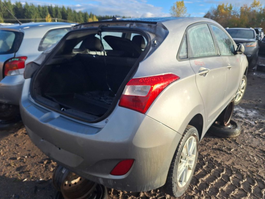 HYUNDAI ELANTRA 2013