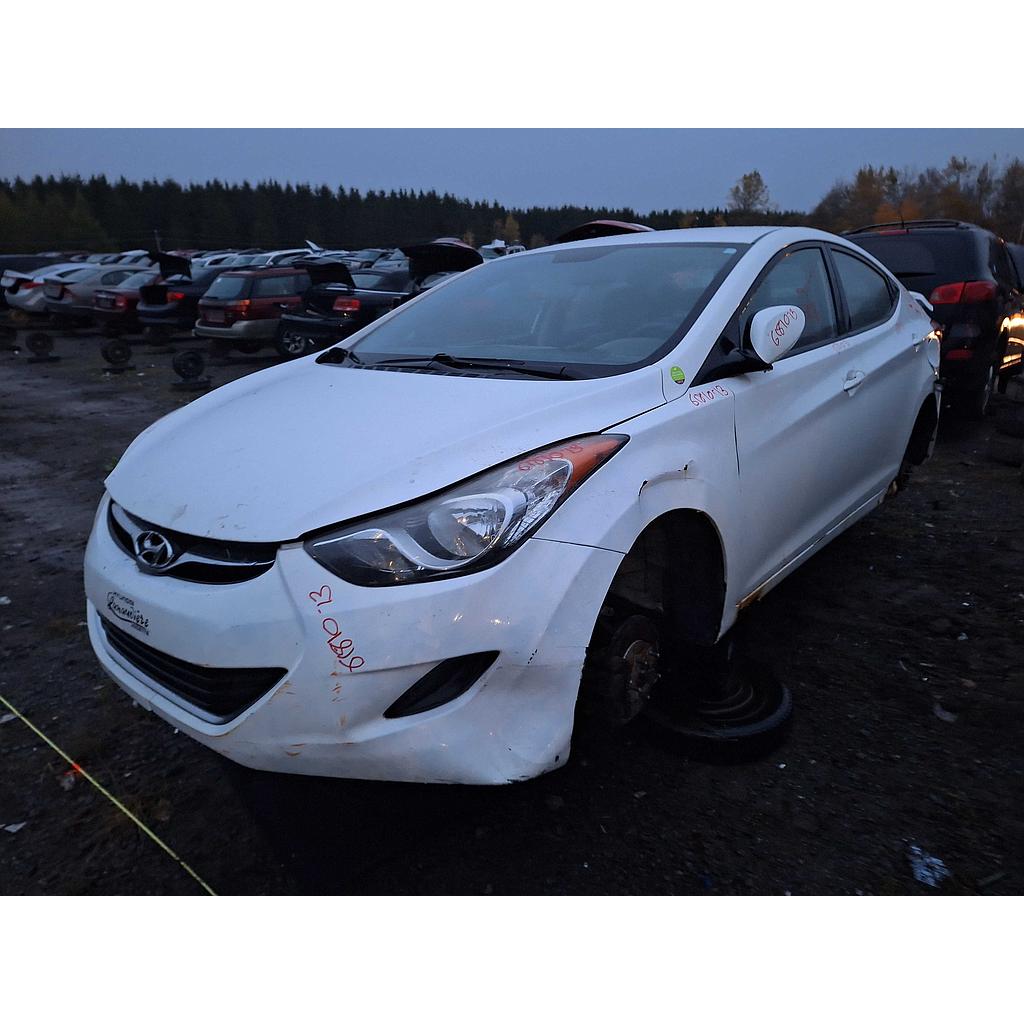 HYUNDAI ELANTRA 2013