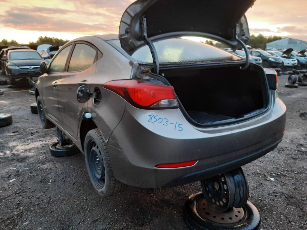 HYUNDAI ELANTRA 2015