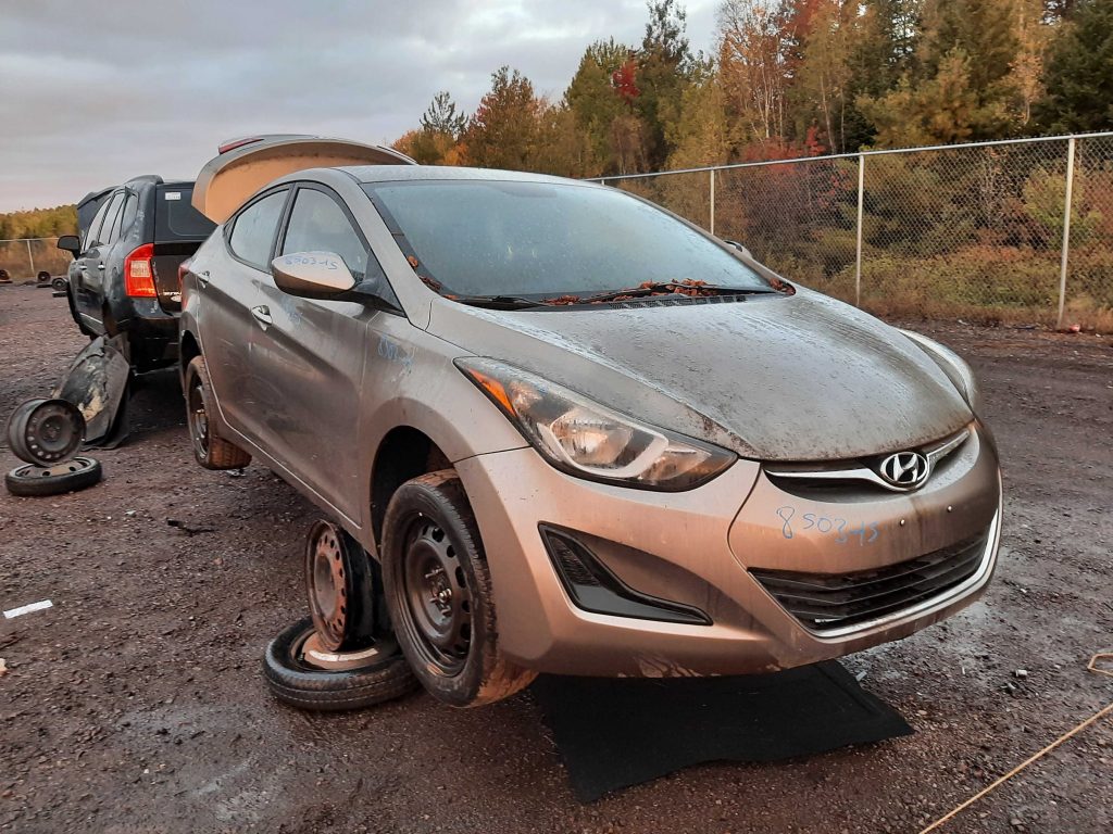 HYUNDAI ELANTRA 2015