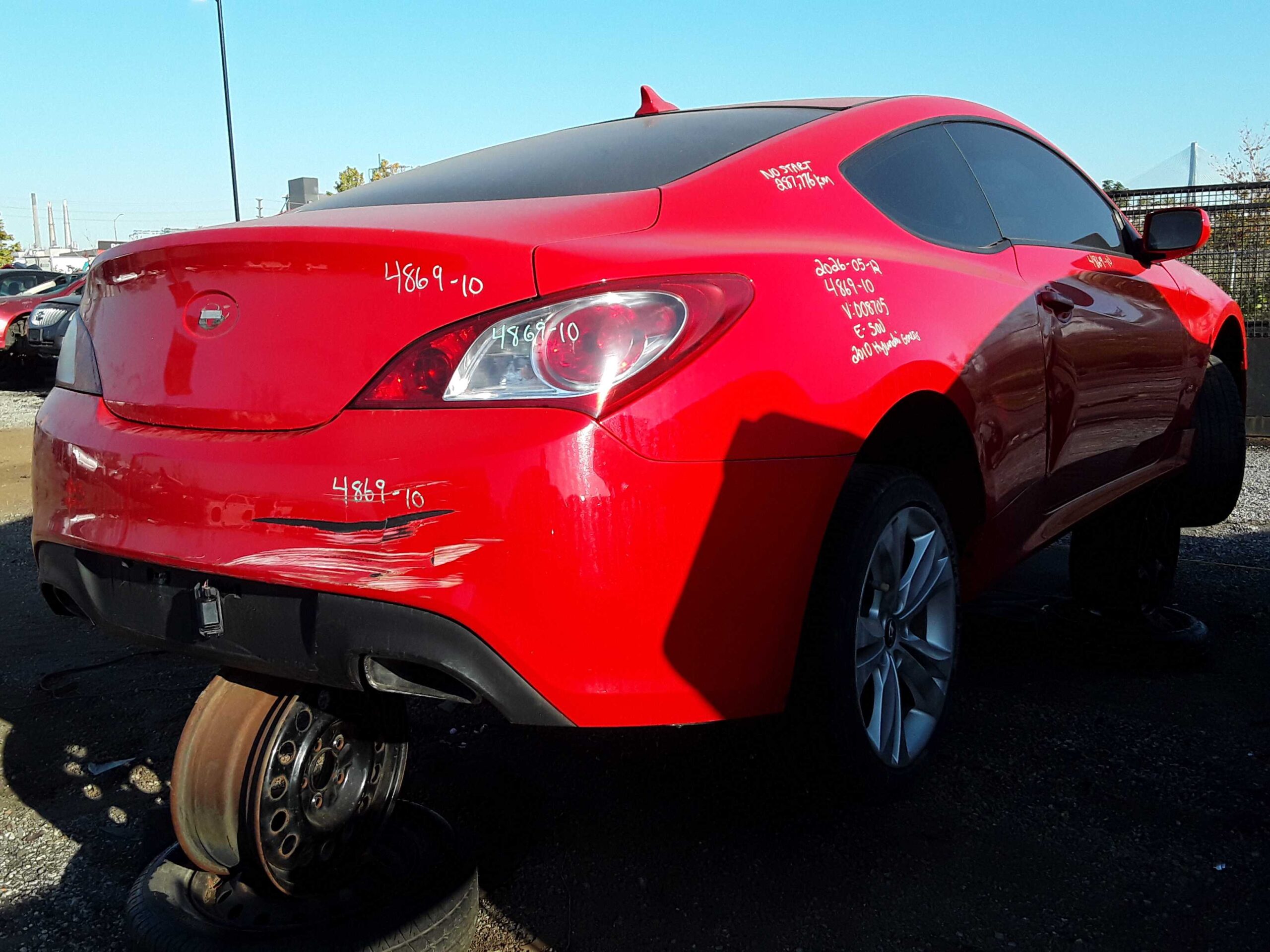 HYUNDAI GENESIS 2010