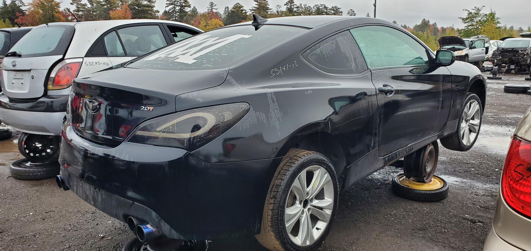 HYUNDAI GENESIS 2012