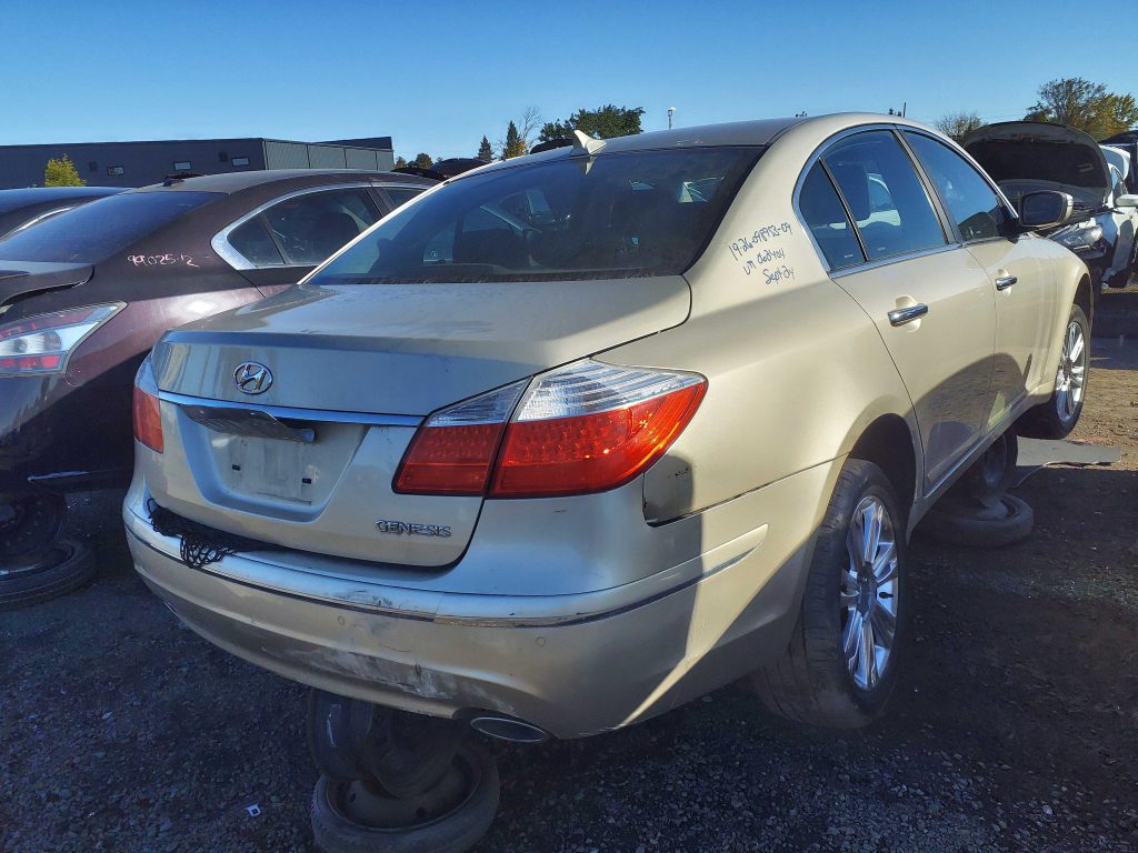 HYUNDAI GENESIS SEDAN 2009