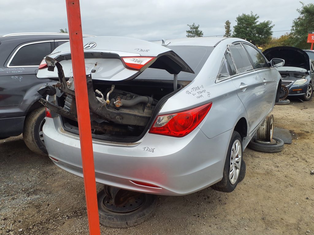 HYUNDAI SONATA 2011