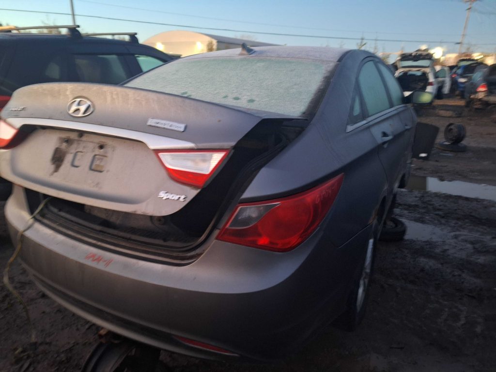 HYUNDAI SONATA 2011