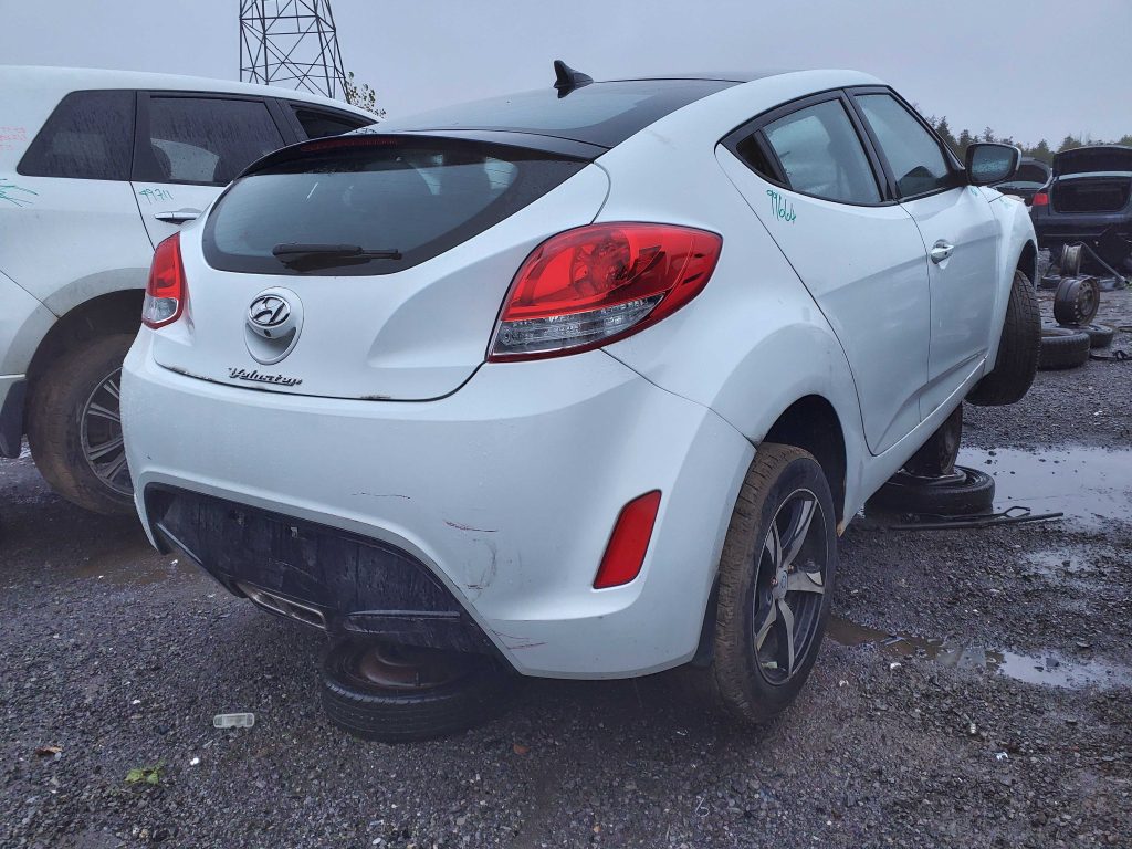 HYUNDAI VELOSTER 2012
