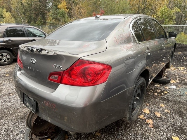 INFINITI G37 SEDAN 2010