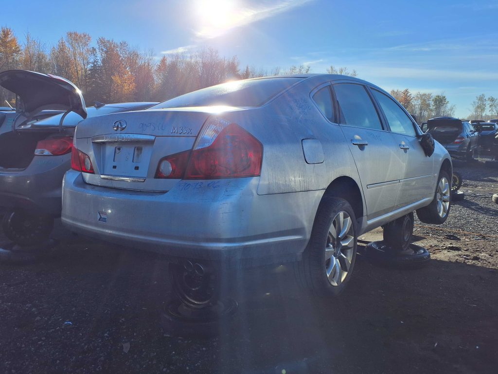 INFINITI M35 2006
