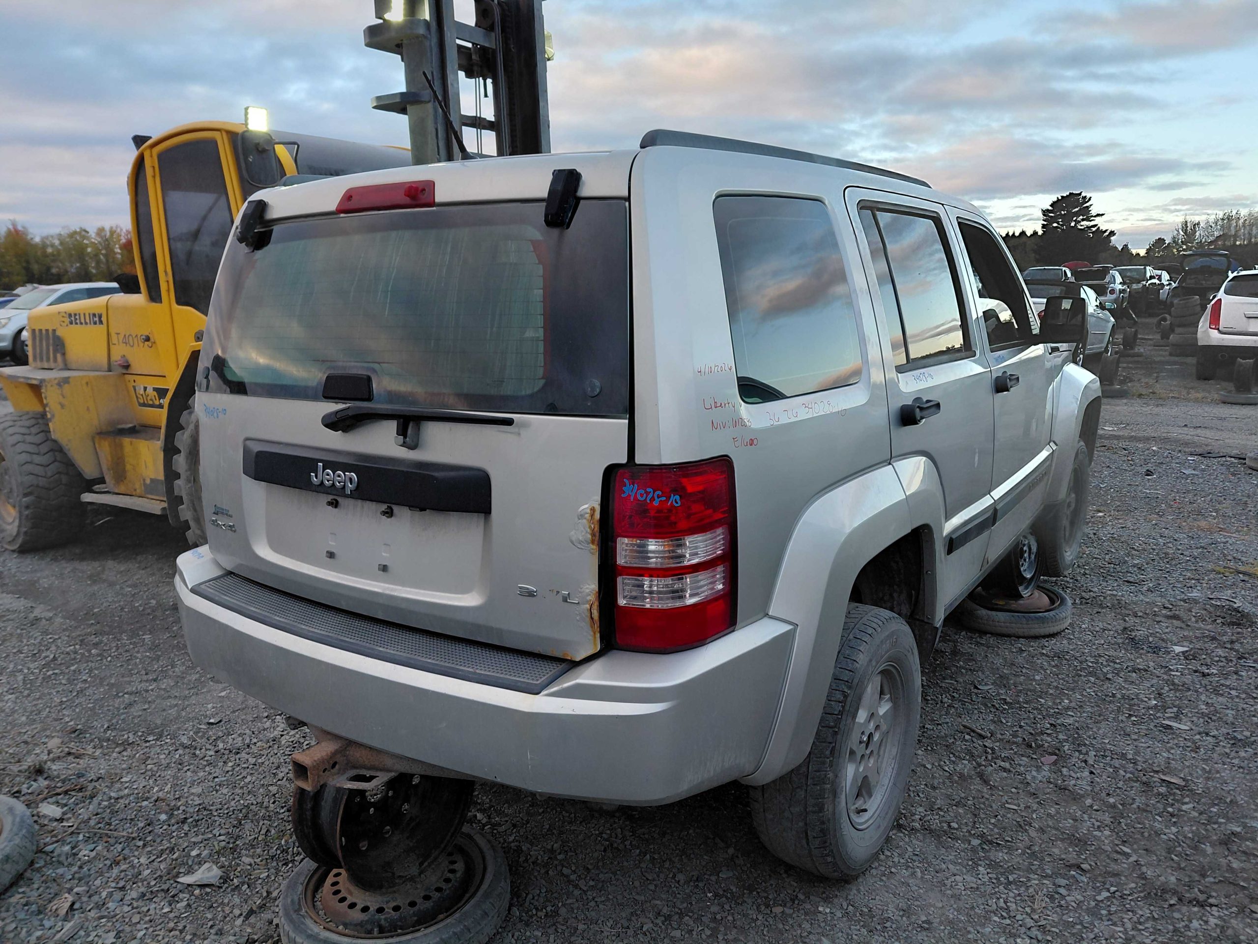 JEEP LIBERTY 2010