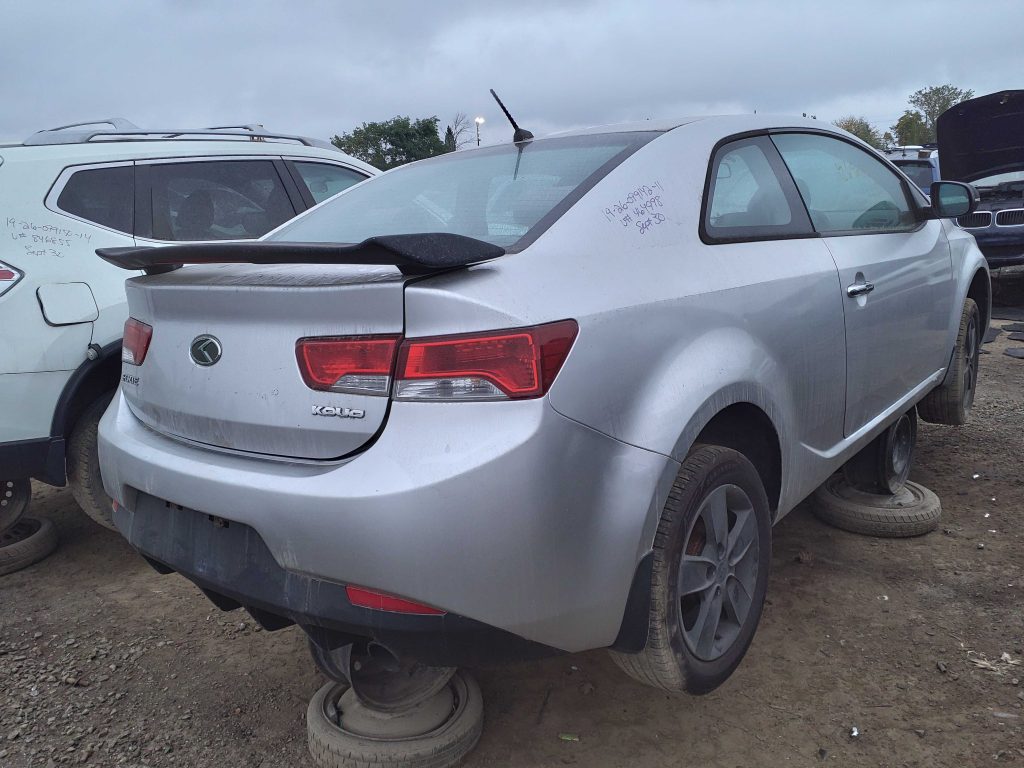 KIA FORTE KOUP 2011