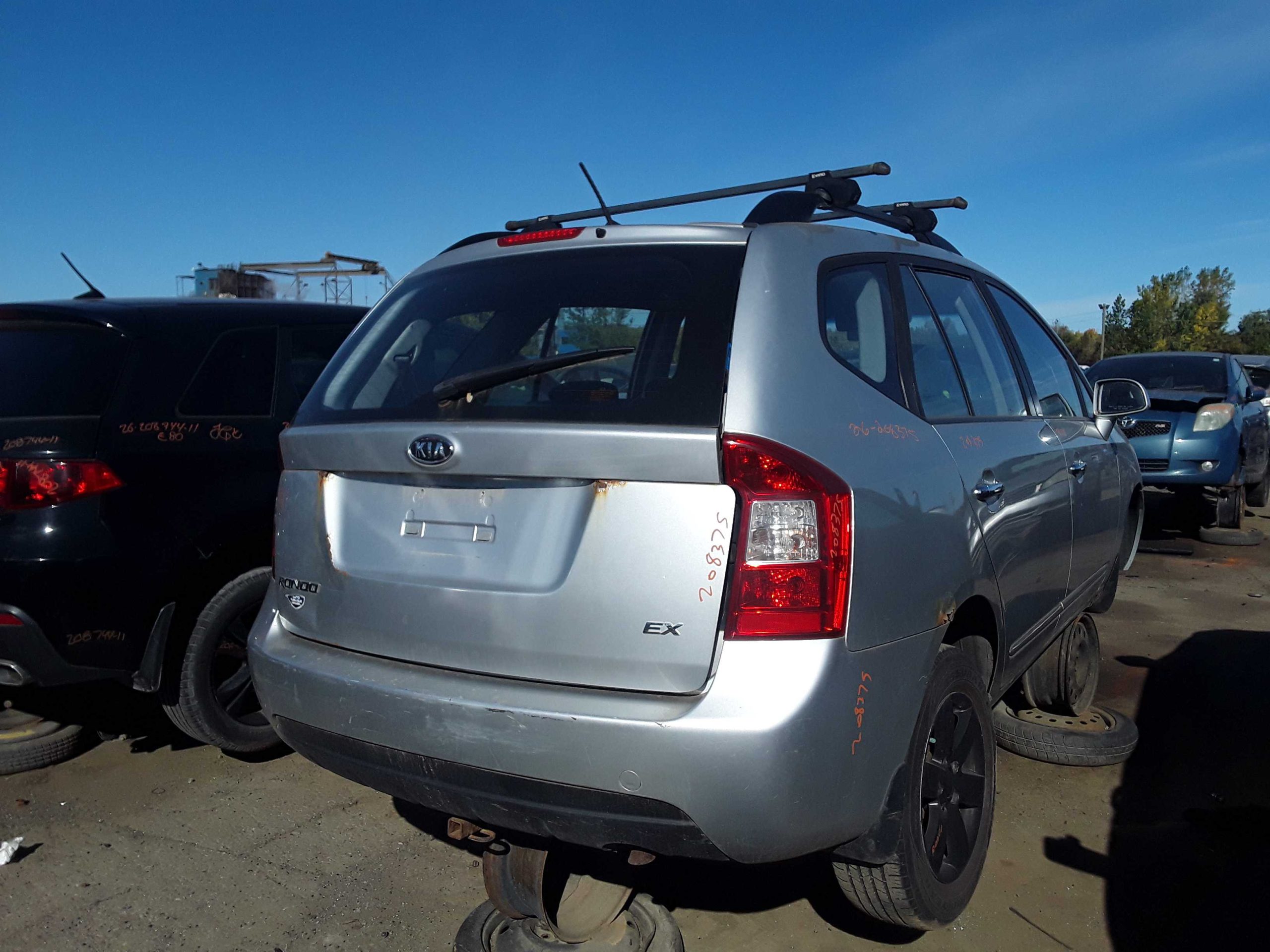 KIA RONDO 2009