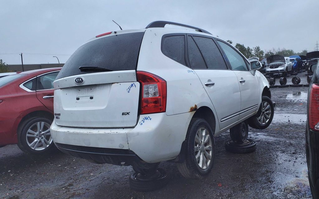 KIA RONDO 2010