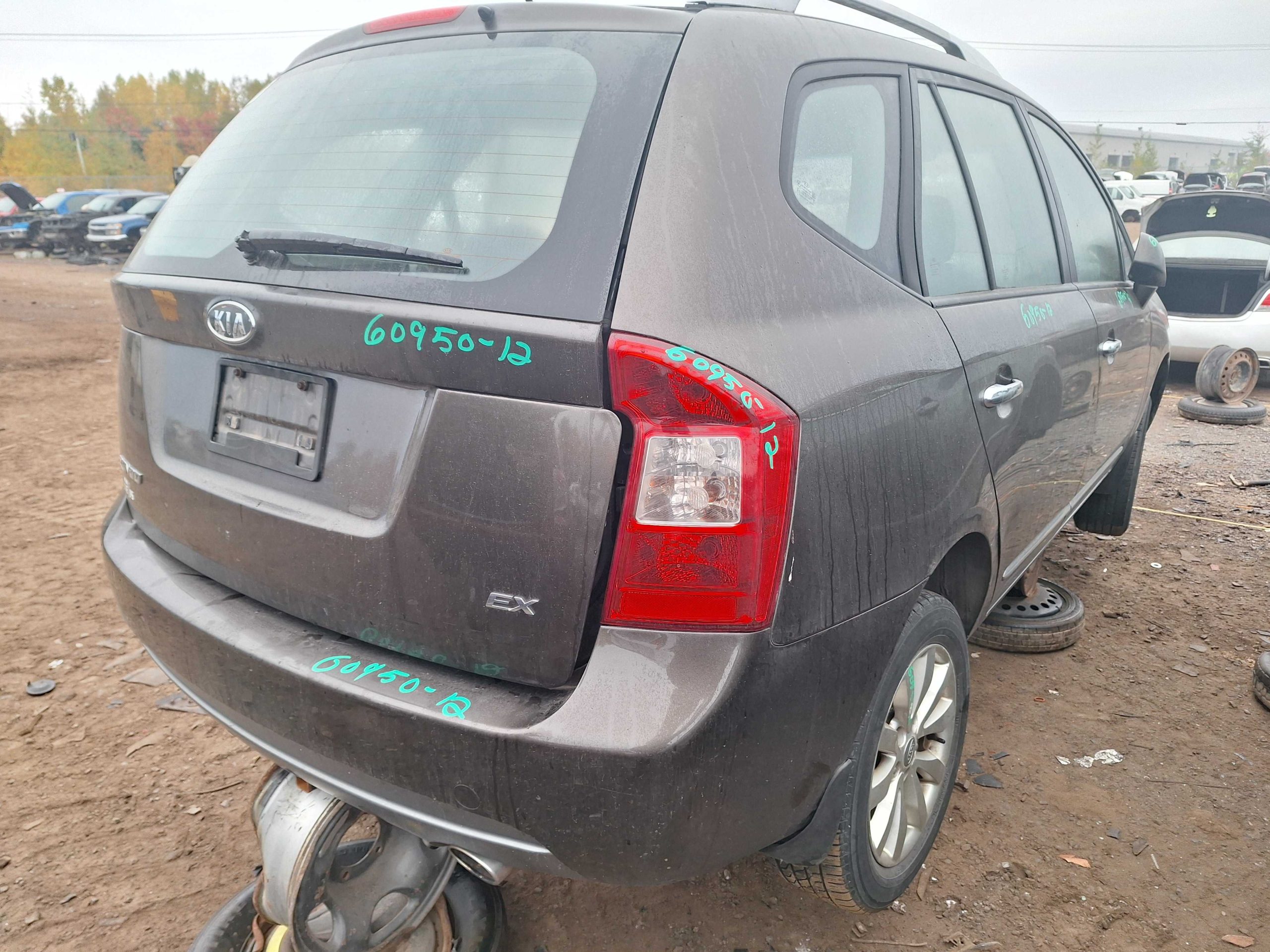KIA RONDO 2012