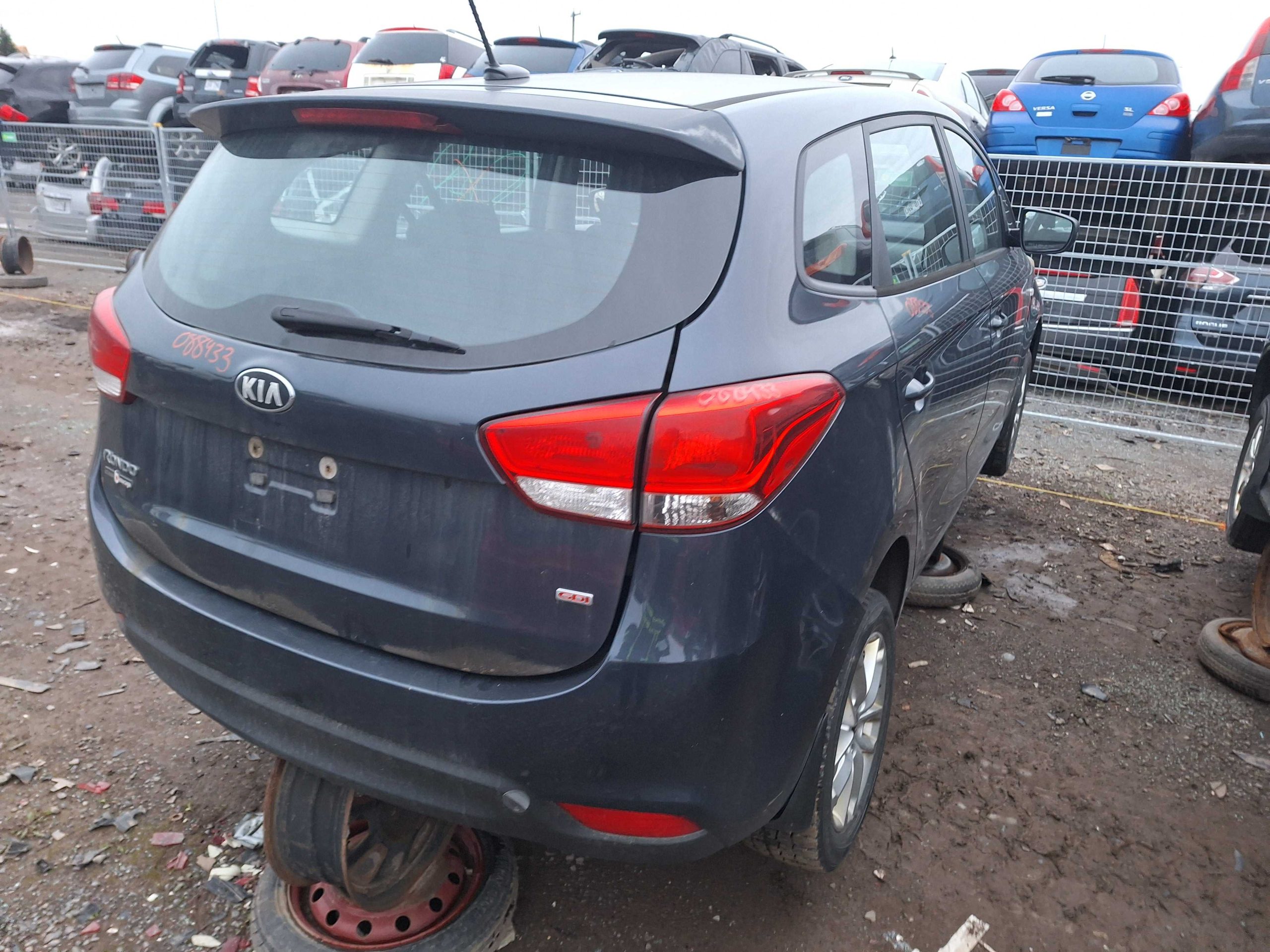 KIA RONDO 2015
