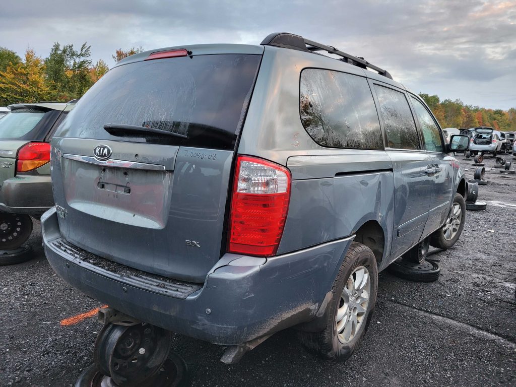 KIA SEDONA 2008