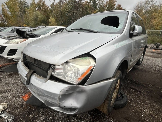 KIA SEDONA 2010