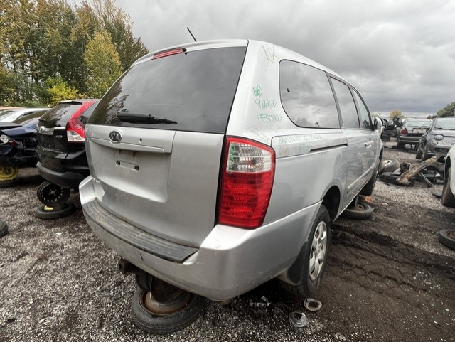 KIA SEDONA 2010