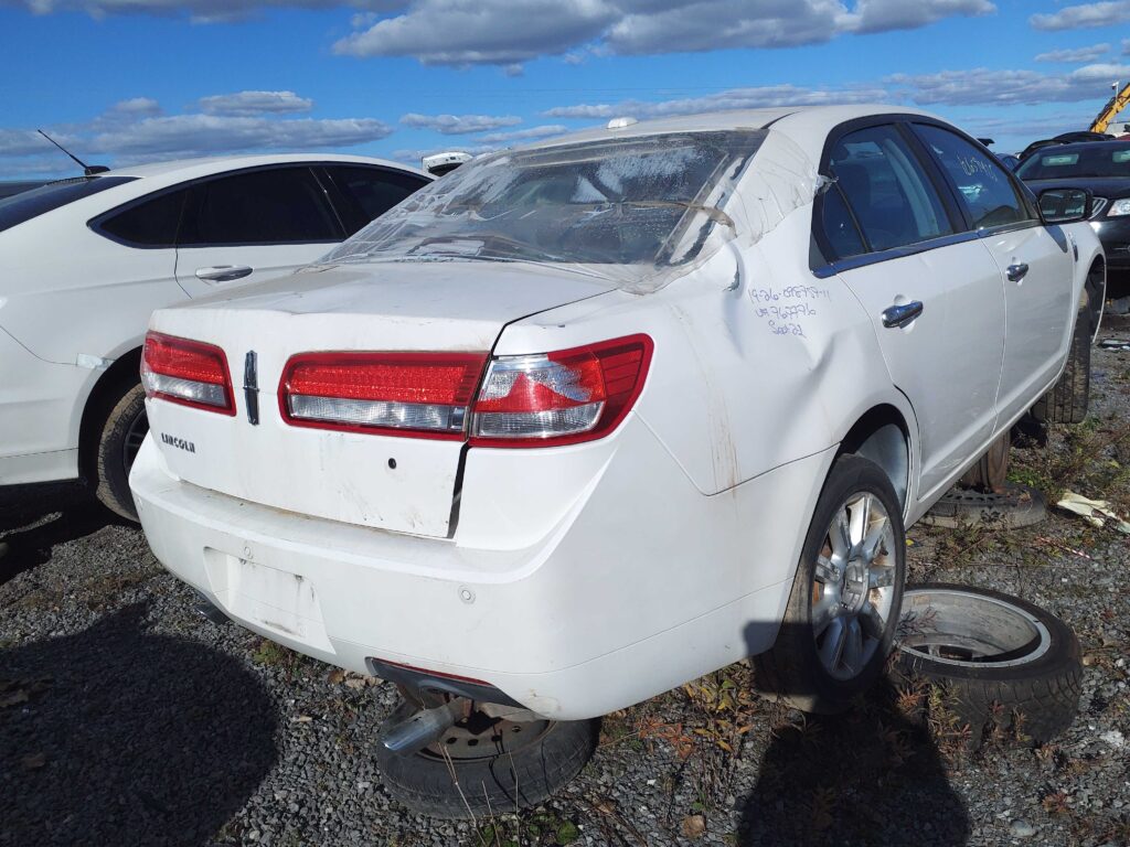 LINCOLN MKZ 2011