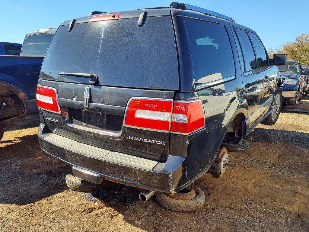 LINCOLN NAVIGATOR 2010