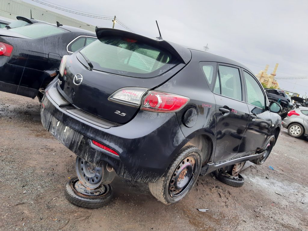 MAZDA MAZDA3 2010