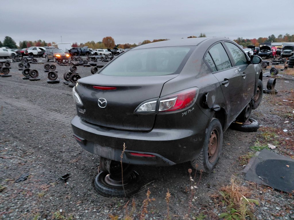 MAZDA MAZDA3 2010