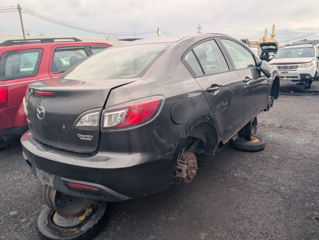 MAZDA MAZDA3 2010