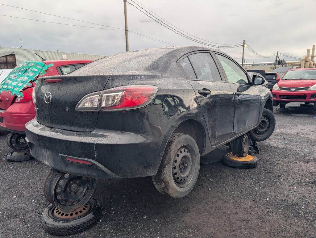MAZDA MAZDA3 2010