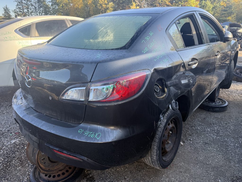 MAZDA MAZDA3 2010