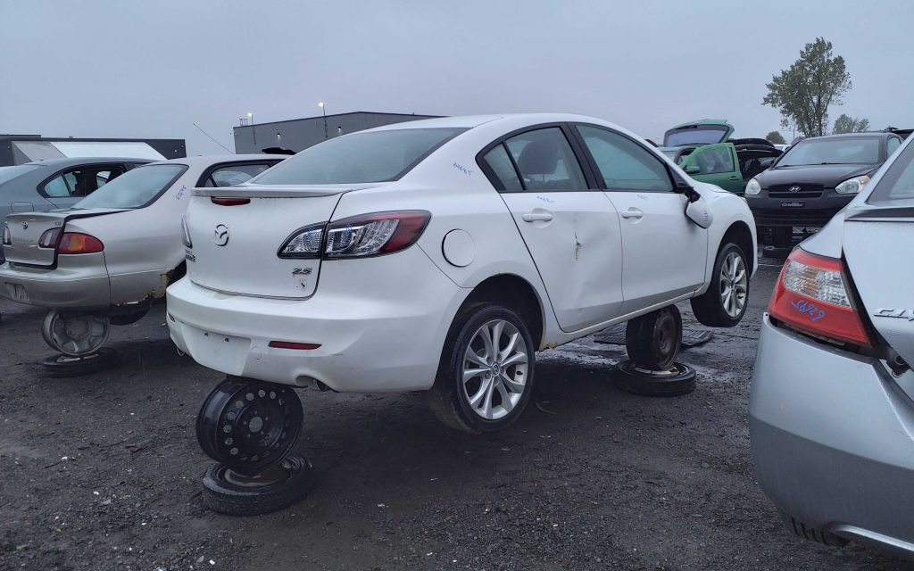 MAZDA MAZDA3 2010