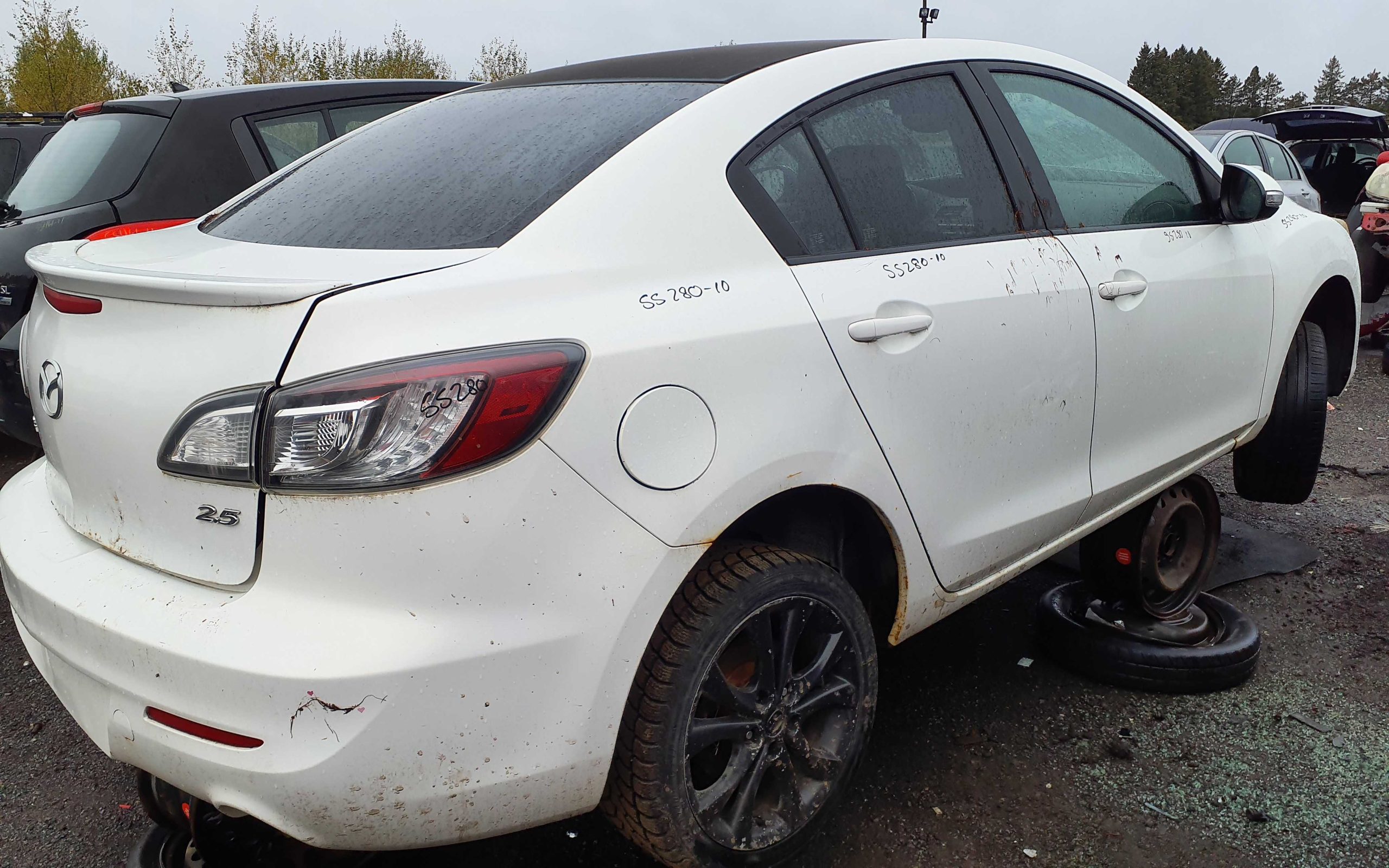 MAZDA MAZDA3 2010