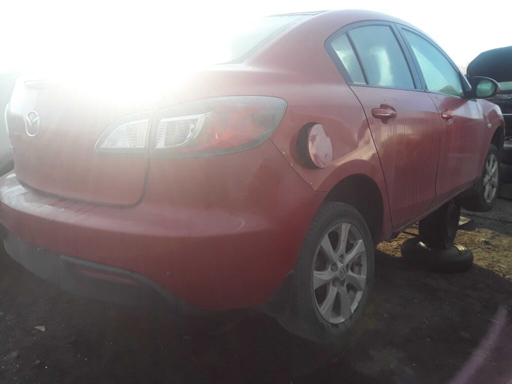 MAZDA MAZDA3 2010