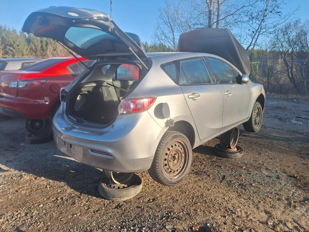 MAZDA MAZDA3 2010