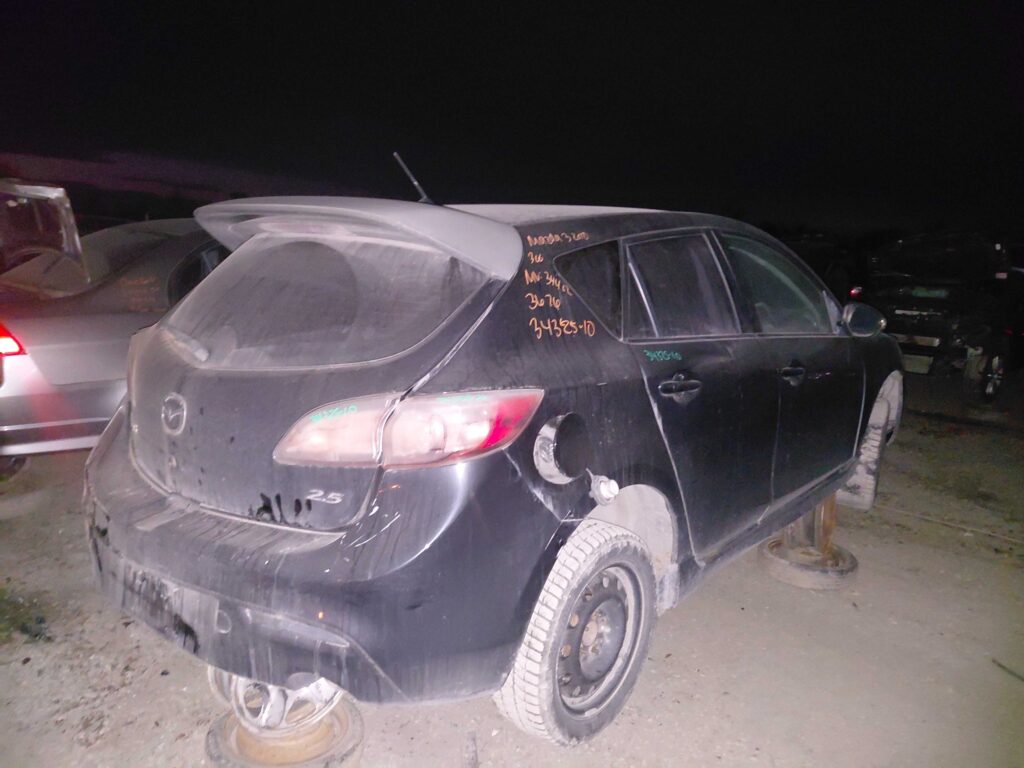 MAZDA MAZDA3 2010