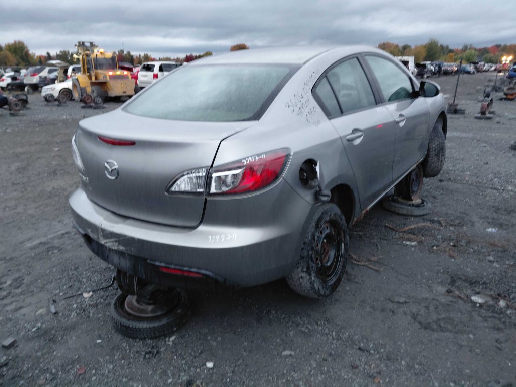 MAZDA MAZDA3 2011