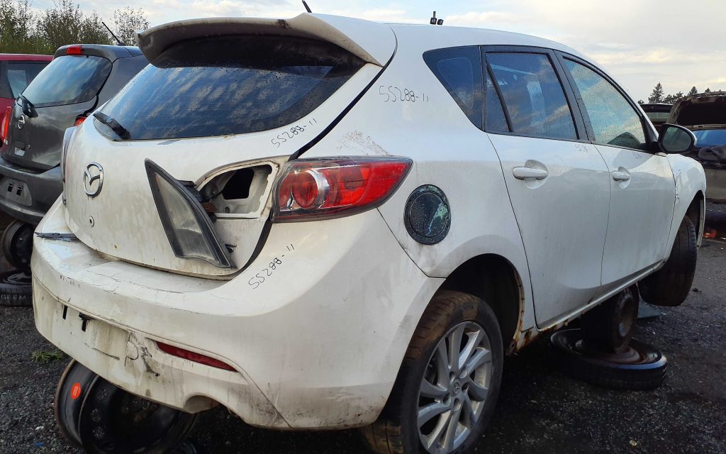 MAZDA MAZDA3 2011