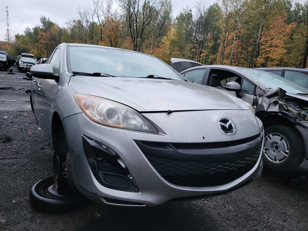 MAZDA MAZDA3 2011