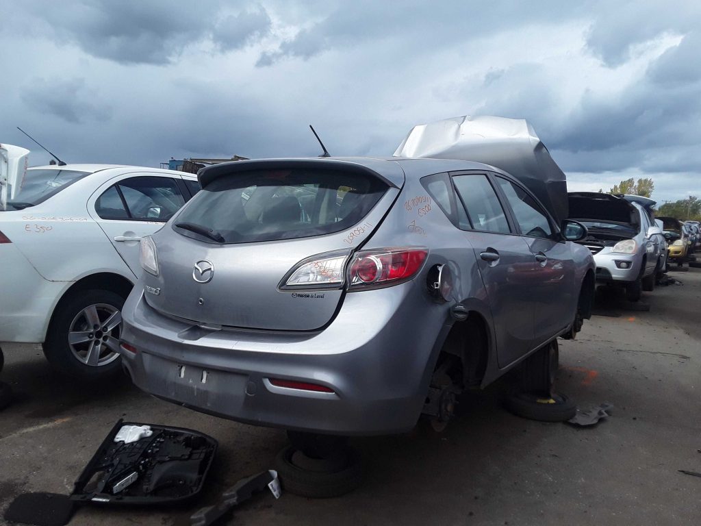 MAZDA MAZDA3 2011
